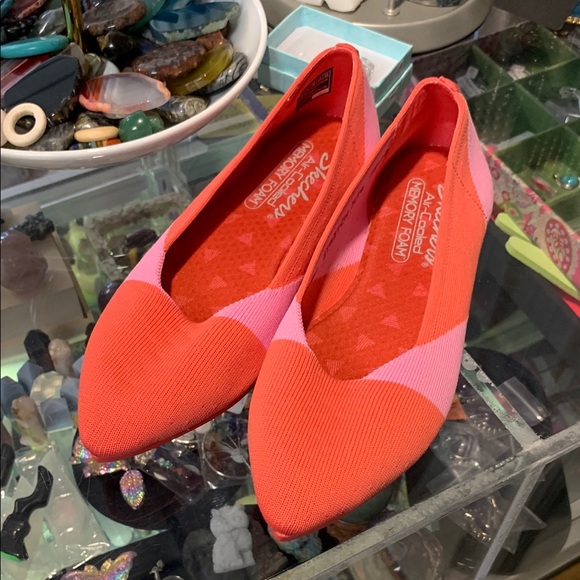 Skechers Shoes - Skechers love triangle NEW slip ons flats Cleo red pink